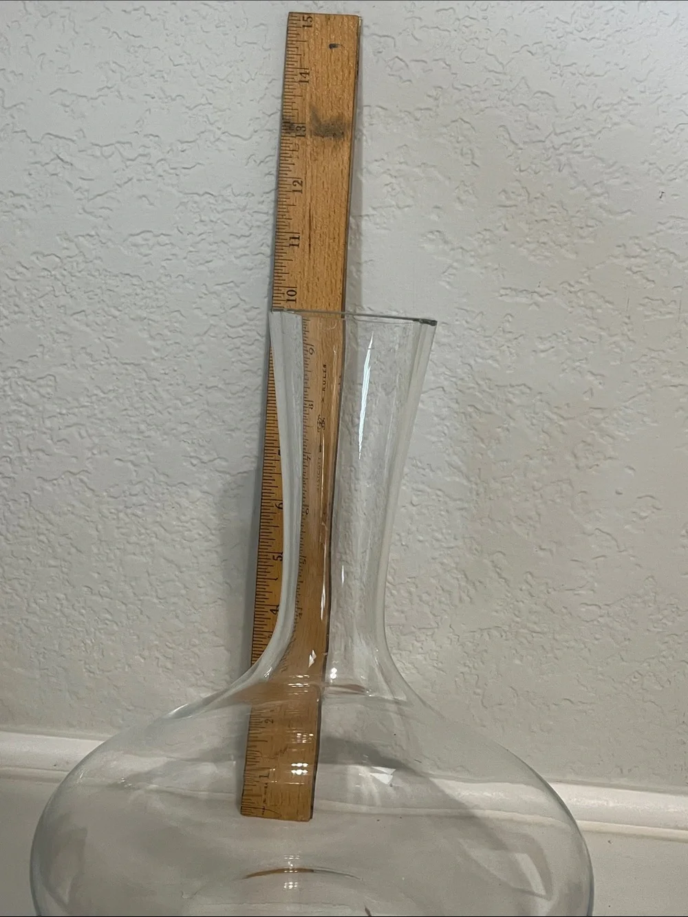 Clear Glass Wine Decanter with Wide Base
